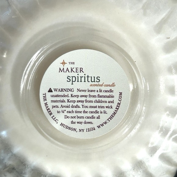 The Maker Spiritus Candle 8 Oz Hand poured Soy Wax Luxury Scented NEW Box - Picture 4 of 4